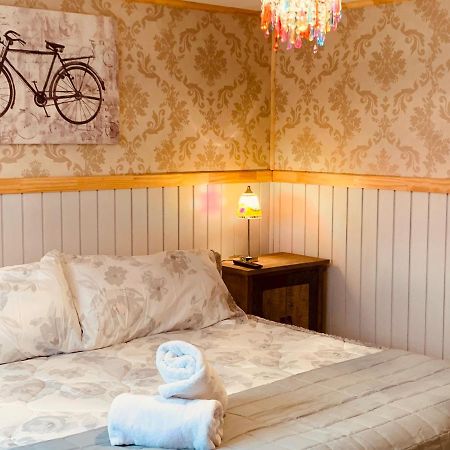 Arte Brisa Hostal Boutique Puerto Natales Eksteriør billede